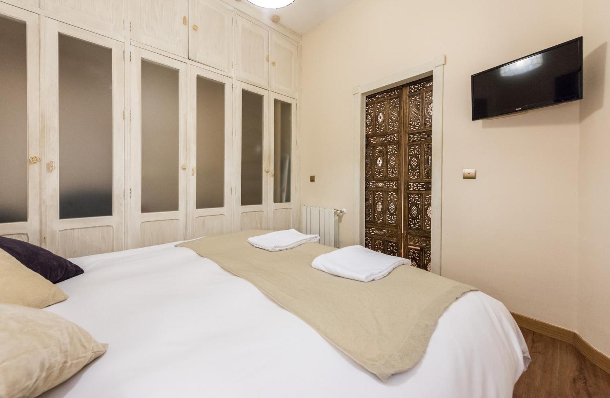 Downtown Jacuzzi Apartment Madrid Luaran gambar