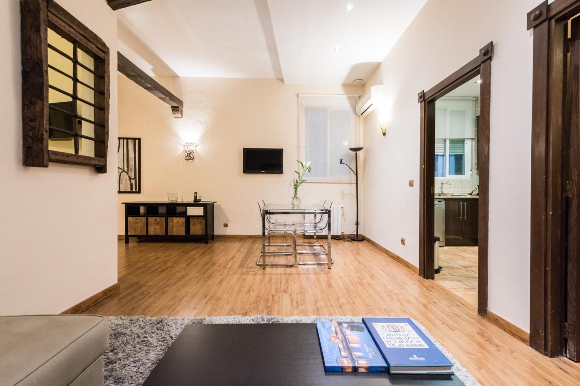Downtown Jacuzzi Apartment Madrid Luaran gambar