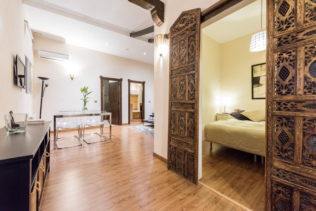 Downtown Jacuzzi Apartment Madrid Luaran gambar